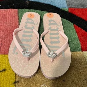 Juicy couture flip flops